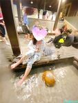 極品女神系母狗的淫色露出生活 極品女神被粉絲膜拜啪啪露出 高清私拍