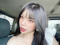 台灣情侶自拍 超漂亮的美女主持人被調教成小母狗