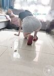 海角社區牛逼小哥封神之作 強操了20多歲的人妻少婦美女鄰居 全程對白 相當刺激