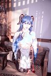萌新推特00後露臉美少女▌白莉愛吃巧克力▌超色情Cos甘雨粉嫩凸激乳粒 嬌艷欲體粉嫩白虎色氣滿滿
