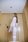 火爆PANS人氣女神『狐狸』最新大尺度私拍 丁字褲擋不住扯在一邊 直接看到粉穴 高清