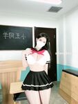 超美尤物『小王同學』微密圈七月份最新肥臀巨乳黑絲甄選 動一下B濤洶涌